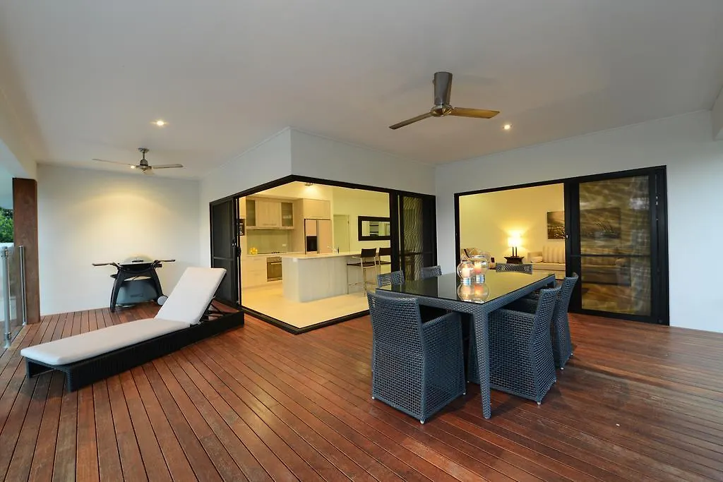 17 Cascade House - Luxury Holiday Home Australia