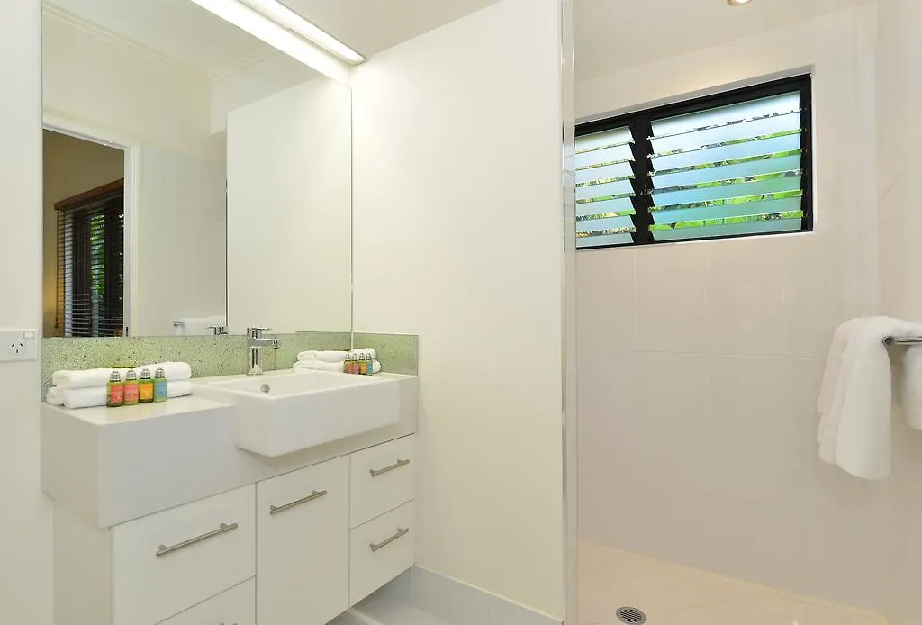 17 Cascade House - Luxury Holiday Home 0*, Port Douglas