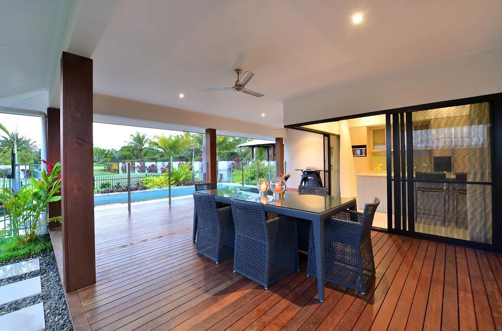 17 Cascade House - Luxury Holiday Home Australia